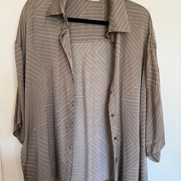 Made in Italy Via Bovio Geometric Blouse Viscose Oversized Shirt Neutral Taupe - Picture 2 of 8